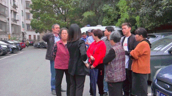 业主装修敲掉两面承重墙致整楼住户撤离，面临最高十万元罚款